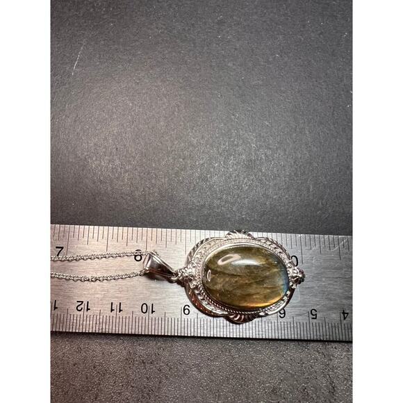 NEW Flashy fire labradorite pendant and chain in stainless steel 20inch - Picture 4 of 16